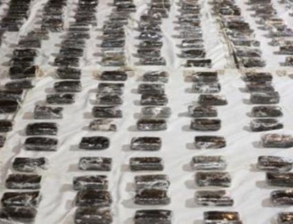 ضربة موجعة لتجار الكيف.. إحباط صفقة مخدرات بـ225 مليون جنيه قبل دخولها الأسواق